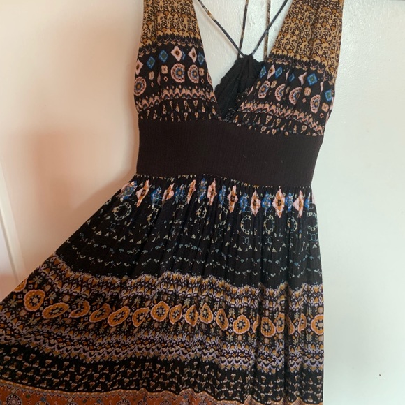 Urban Outfitters Halter Dress - Picture 2 of 7